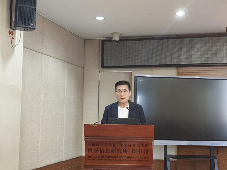 1785492182524063332.jpg 3钱庆副所馆长领学.jpg
