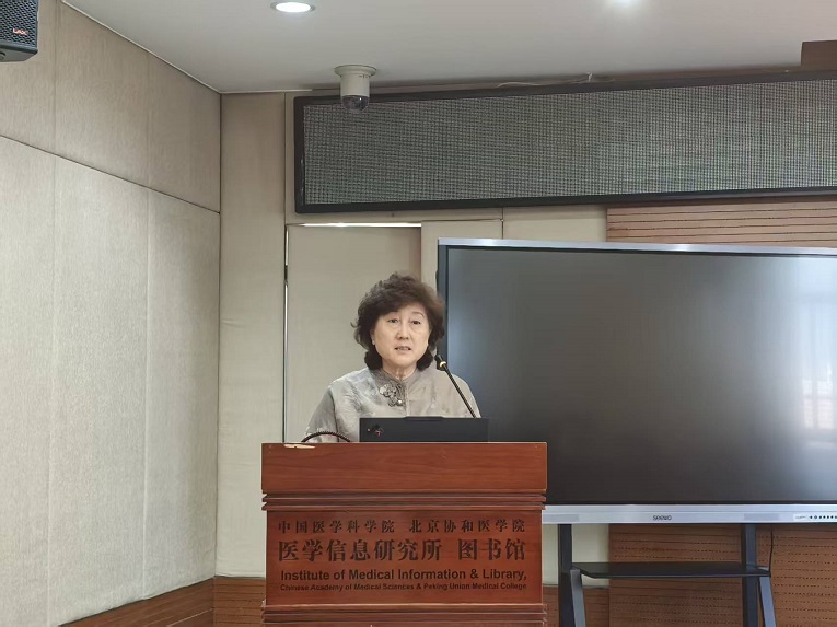 1785492188904041558.jpg 4唐小利副所馆长领学.jpg